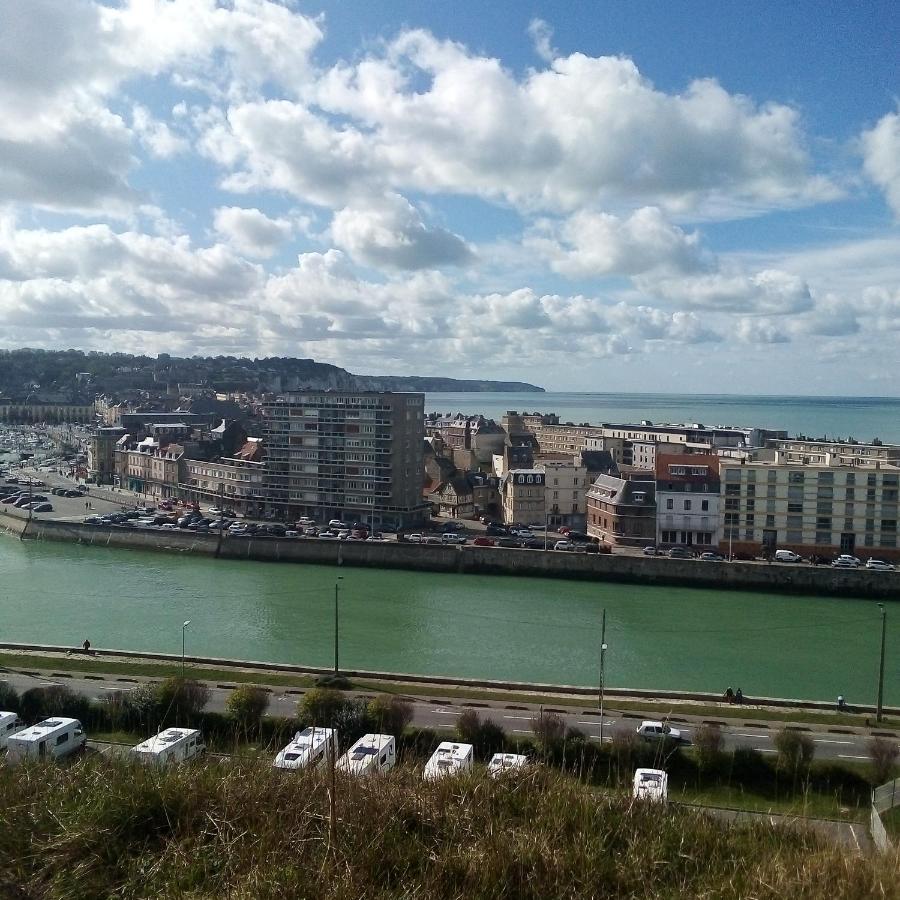 Au galet bleu Villa Dieppe Exteriör bild
